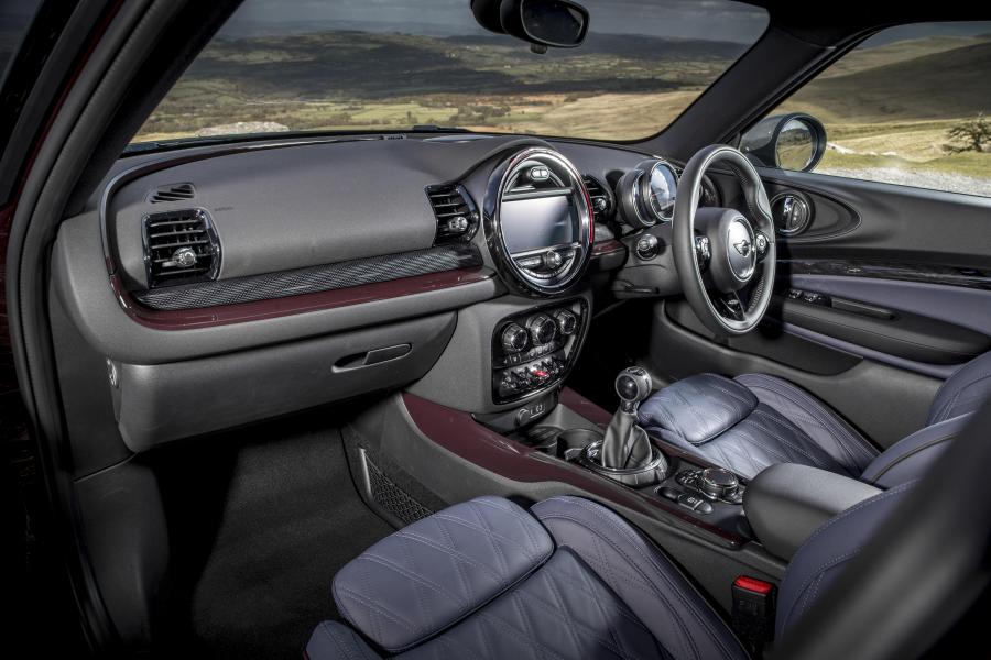  Mini Cooper D Clubman 2015 года  (UK) (фото 114 из 127)